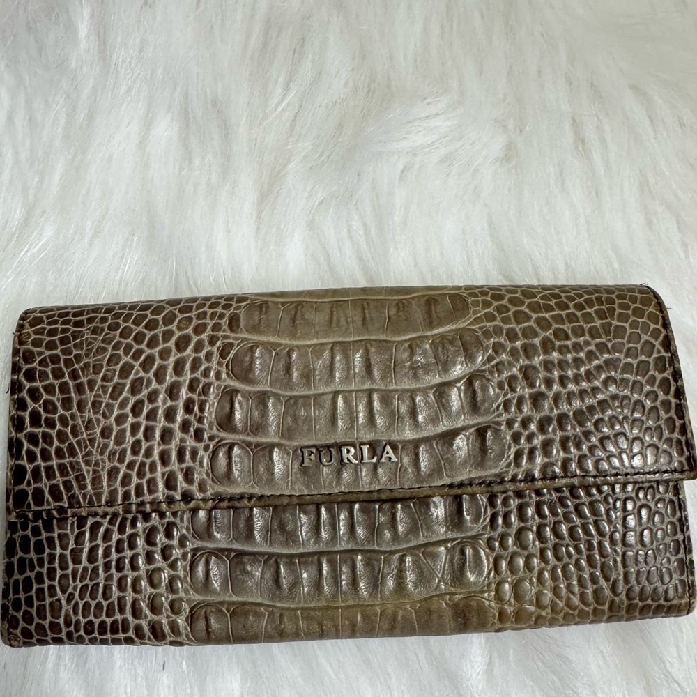 Furla Grey Croc skin Leather Wallet